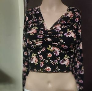 Forever 21 Top Y2K black with floral print ruched vneck long sleeves Vintage szS